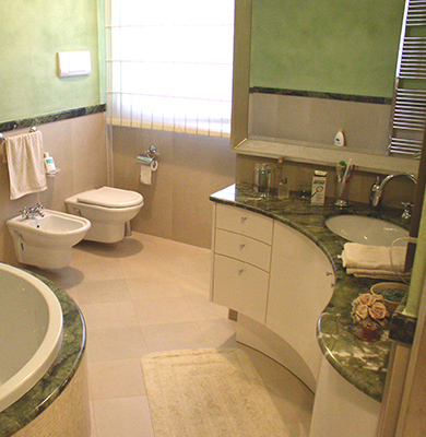 Bagno in Marmo Verde Ming